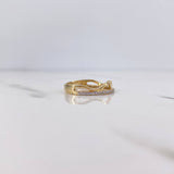 Anillo Linea Y Curvas 2.6gr / T6 1/2 / Circones Blancos Oro Amarillo 18K $