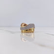 Anillo Rustico Curvas 7.35gr / T7 / Circones Blancos Tres Oros 18K $