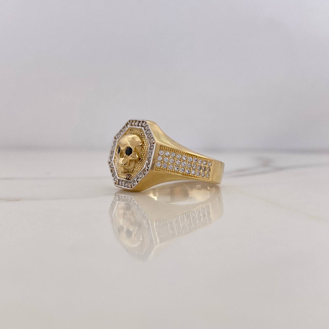 Anillo Sello Octagonal Calavera 8.15gr / T10 1/4 / Circones Negros Blancos Dos Oros Amarillo Blanco 18K $