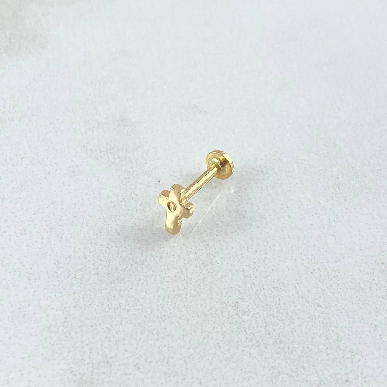 Piercing Cruz 0.45gr / 6mm Rosca Plana Oro Amarillo 18K (Joya) *