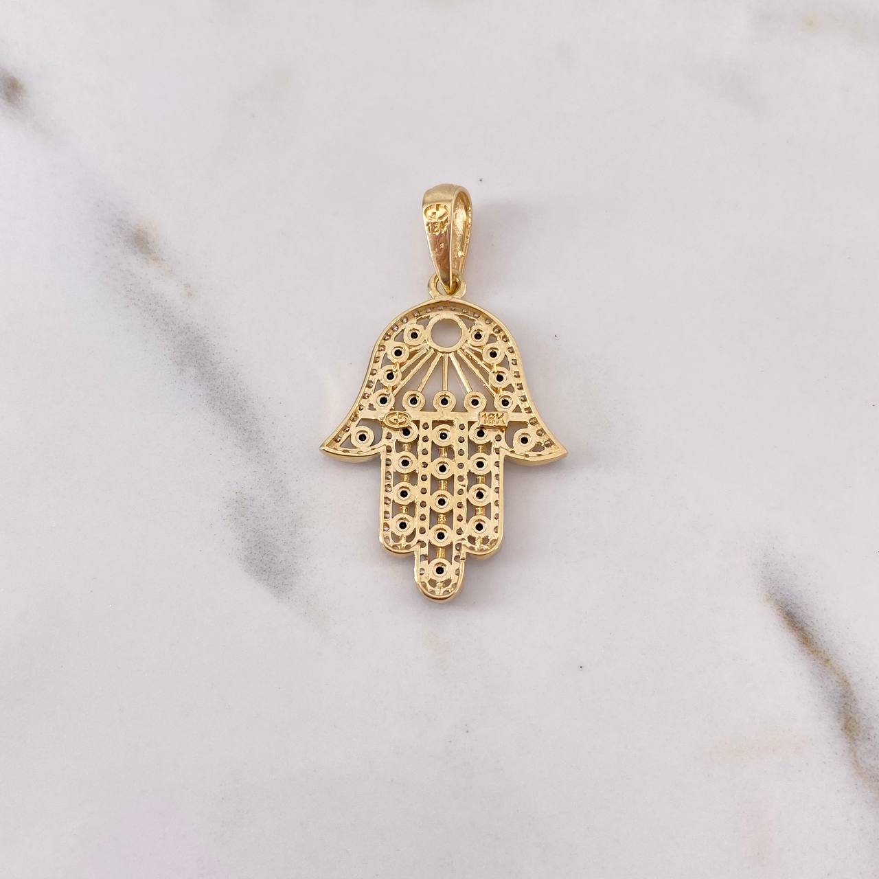 Dije Mano Hamsa 3.9gr / 4cm / Circones Negros Blancos Dos Oros Amarillo Blanco 18K $