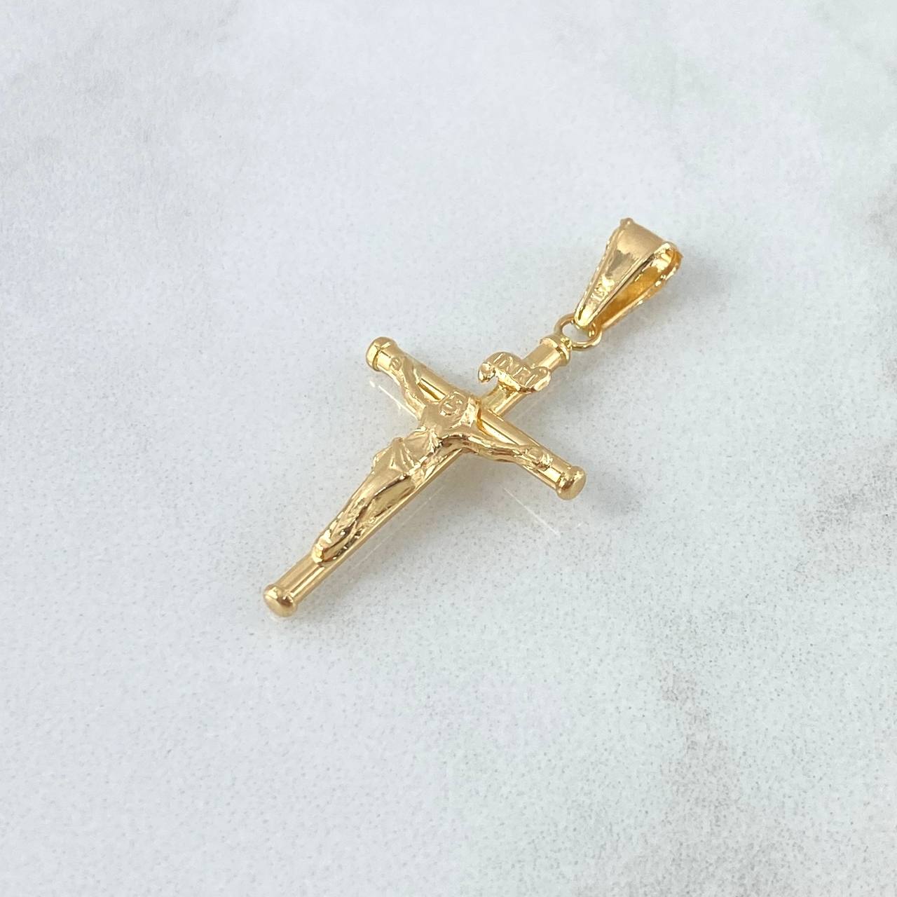 Dije Cruz Cristo Baston Liso 0.95gr / 3.5cm / Cargador Liso Oro Amarillo 18K