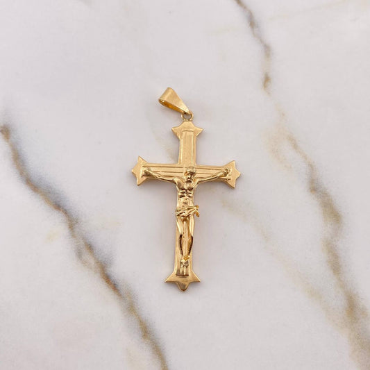 Dije Cruz Cristo Gotica 5.75gr / 5cm / Oro Amarillo 18K $