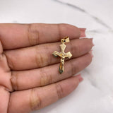 Dije Cruz Cristo Gotica 2.3gr / 3cm / Oro Amarillo 18K $