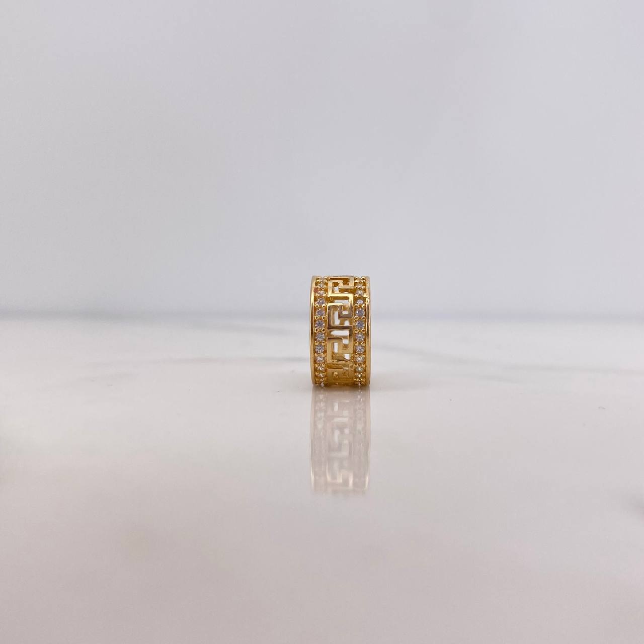 Dije Aro Tribal 2.45gr / 1.2cm / Circones Blancos Oro Amarillo 18K $