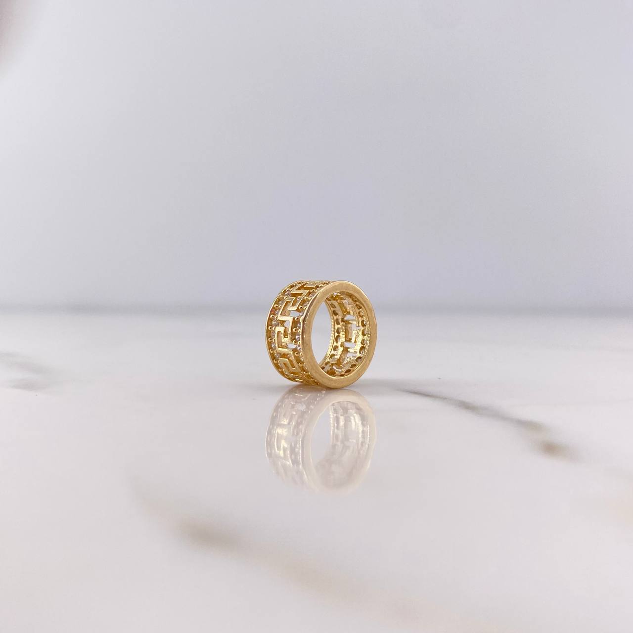 Dije Aro Tribal 2.45gr / 1.2cm / Circones Blancos Oro Amarillo 18K $