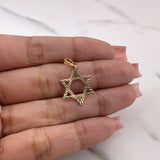 Dije Estrella De David 0.75gr / 2.6cm / Diamantada Oro Amarillo 18K $