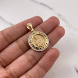 Dije Medalla Virgen Del Carmen 4.35gr / 3cm / Circones Blancos Oro Amarillo 18K $