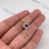 Dije Halo Cuadrado 1.3gr / 1.5cm / Circones Azul Blancos Oro Amarillo 18K $