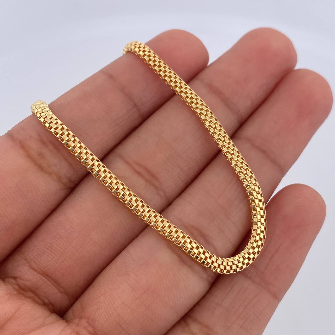 Pulso Serpiente 3.25gr / 18.7cm / 2.4mm Oro Amarillo +3 18K $