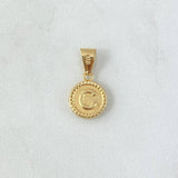 Dije Letra C Lisa 0.6gr / 1.9cm / Circulo Bordeado Oro Amarillo 18K