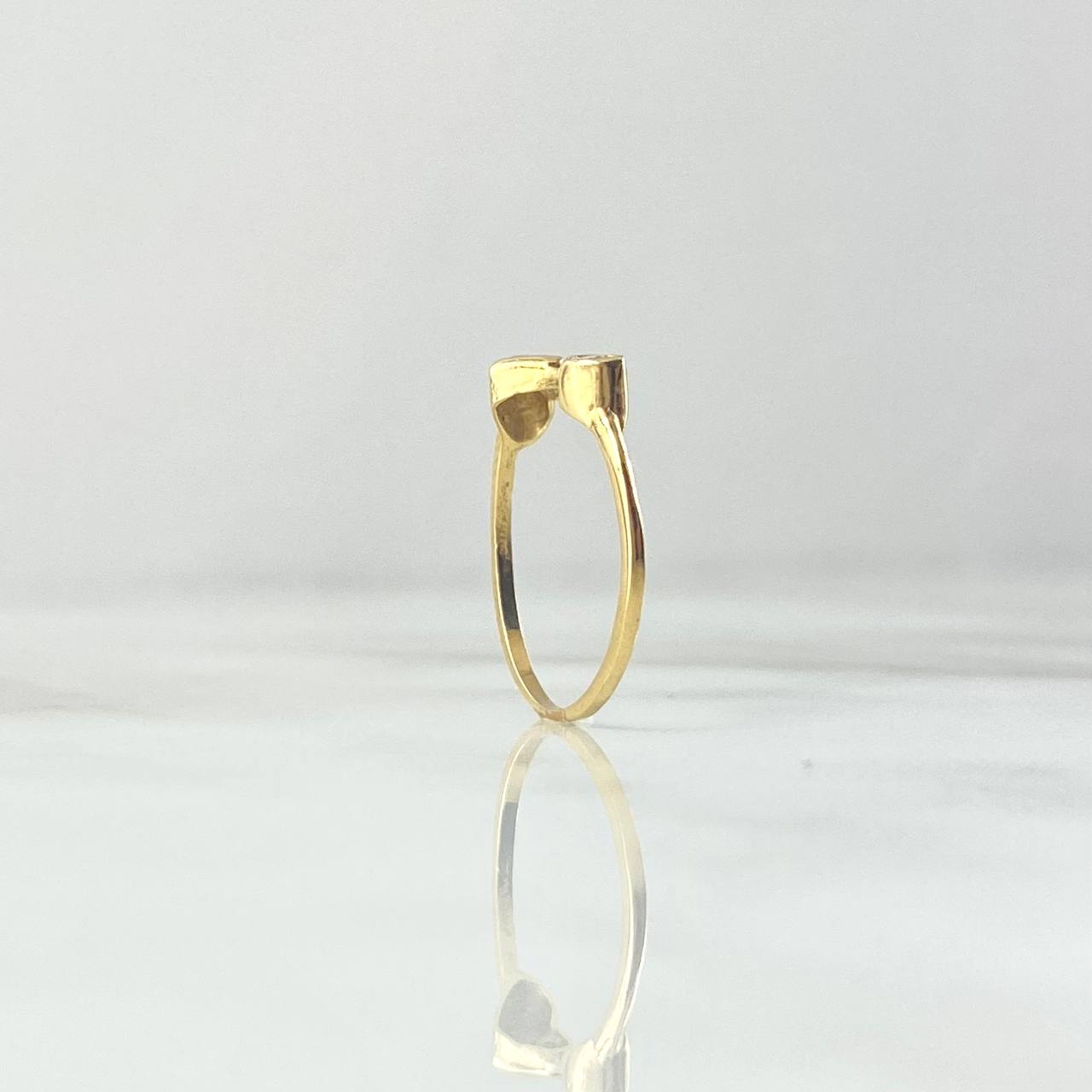 Anillo Corazones 1.35gr / T6 1/4 Circones Blancos Oro Amarillo