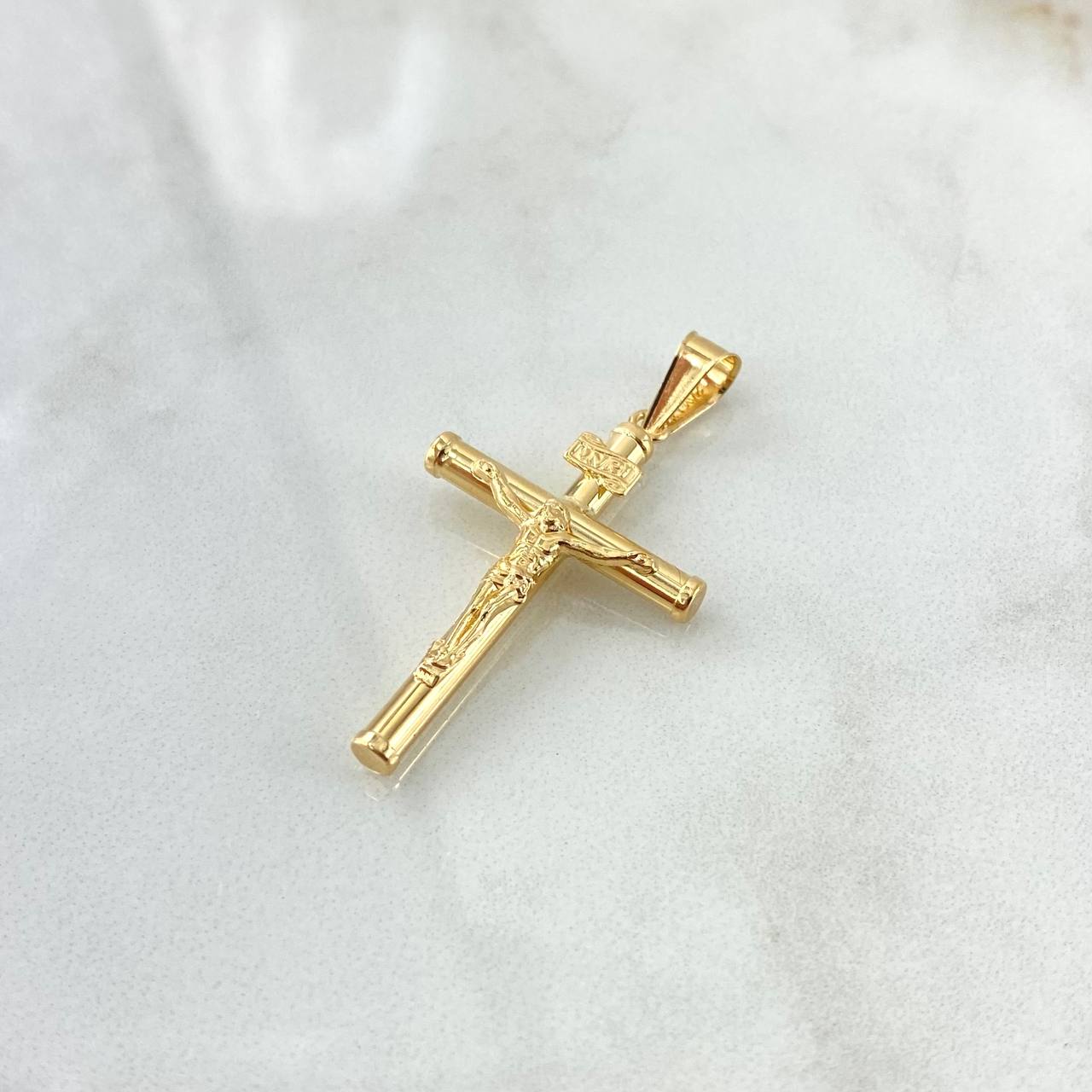 Dije Cristo Cruz 1.7gr / 4.3cm / Baston Liso Oro Amarillo 18K