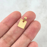 Dije Placa Rectangular Lisa 0.55gr / 1cm - 1.6cm / Cargador Interno Tallado Oro Amarillo 18K ©