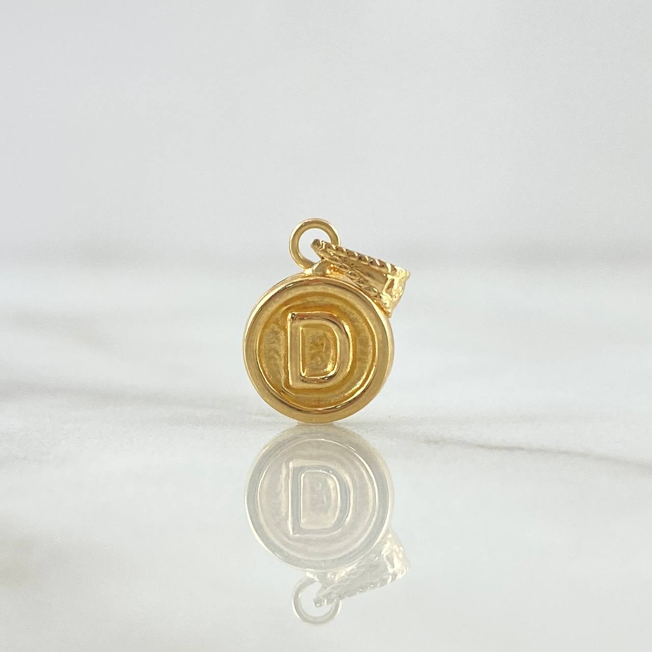 Dije Letra D Redonda 0.4gr / 1.5cm / Cargador Bordeado-Troquelada-Borde Liso Oro Amarillo 18K