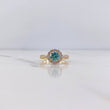 Anillo Solitario Churumbela 4.35gr / T5 3/4 / Circones Azul Blancos Oro Amarillo 18K $