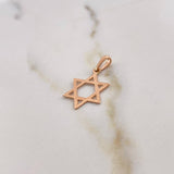 Dije Estrella De David 0.75gr / 2.6cm / Diamantada Oro Rosa 18K $