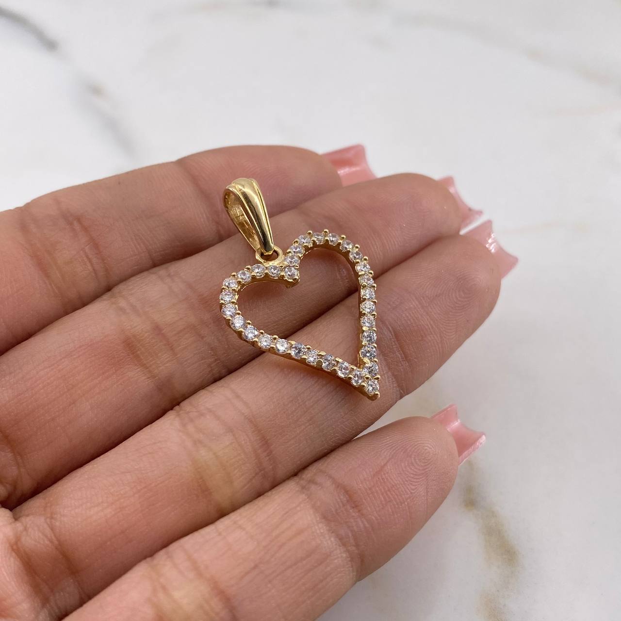 Dije Corazon 2.1gr / 3cm / Circones Blancos Oro Amarillo 18K $