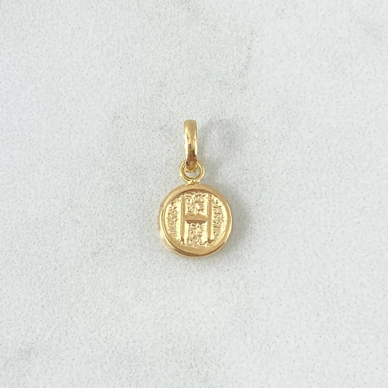 Dije Letra H 0.35gr / 1.5cm / Circulo Texturizado - Cargador Liso Oro Amarillo 18K