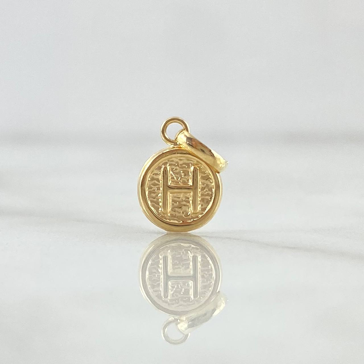 Dije Letra H 0.35gr / 1.5cm / Circulo Texturizado - Cargador Liso Oro Amarillo 18K