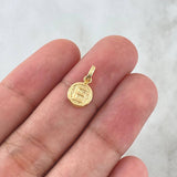 Dije Letra E 0.35gr / 1.5cm / Circulo Texturizado - Cargador Liso Oro Amarillo 18K