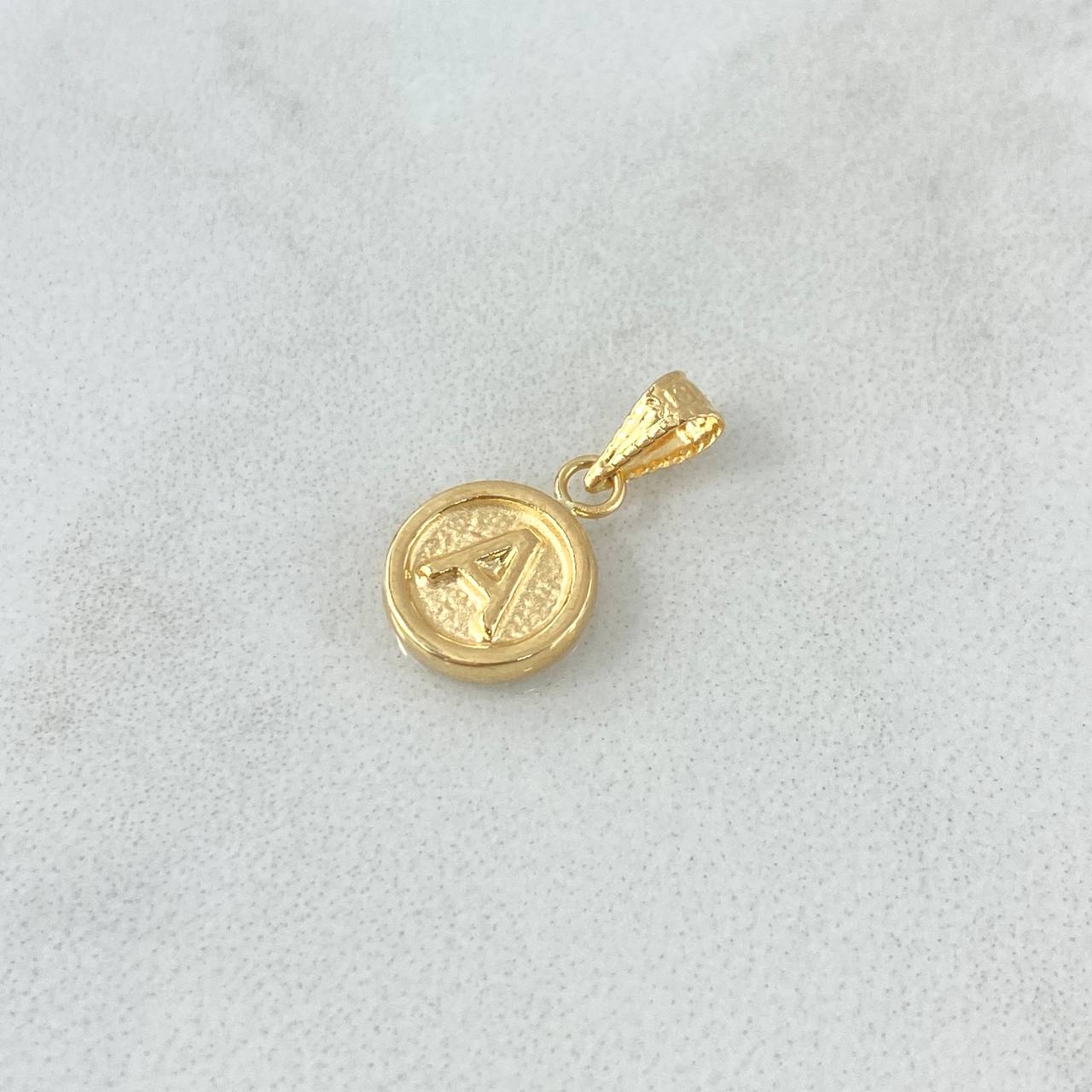 Dije Letra A 0.4gr / 1.5cm / Circulo Texturizado - Cargador Punteado Oro Amarillo 18K