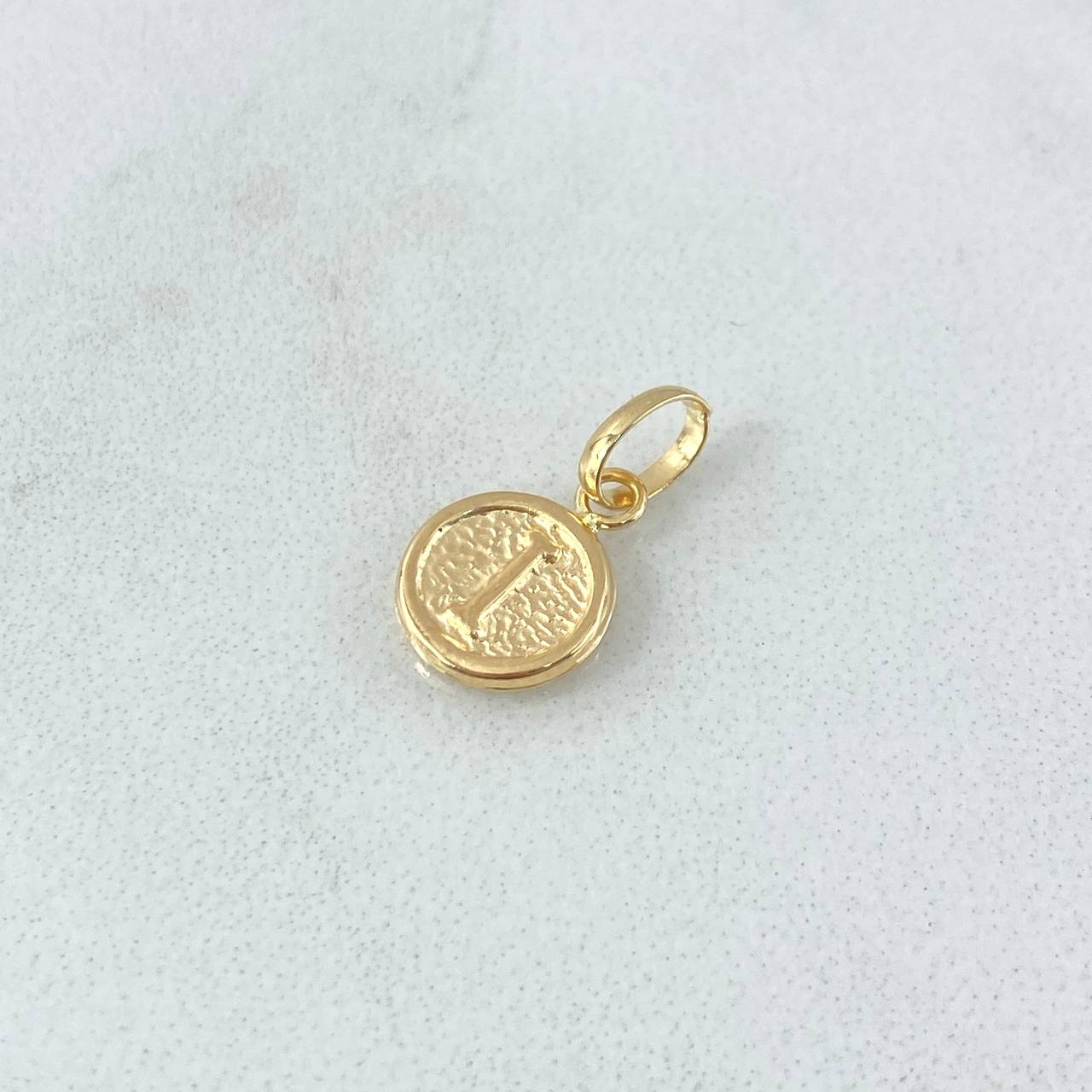 Dije Letra I 0.35gr / 1.5cm / Circulo Texturizado - Cargador Liso Oro Amarillo 18K