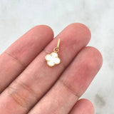 Dije Trebol VCyA 0.4gr / 1.6cm / Resina Blanca Oro Amarillo 18K