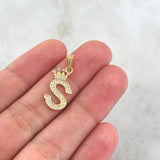 Dije Letra S Corona 1.45gr / 2.5cm / Circones Blancos Oro Amarillo 18K