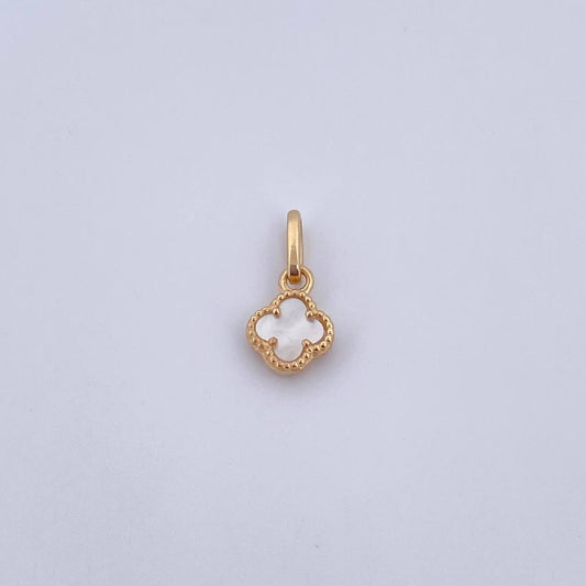 Dije Trebol VCyA 0.75gr / 1.5cm / Nacar Blanco Oro Amarillo 18K &