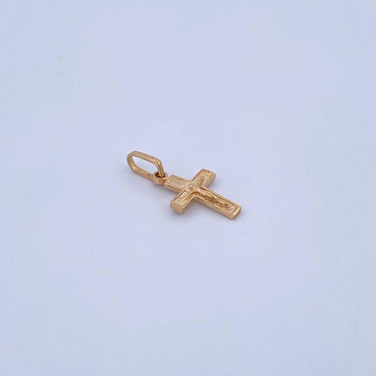 Dije Cruz Cristo 0.55gr / 1.9cm / Relieve Oro Amarillo 18K &