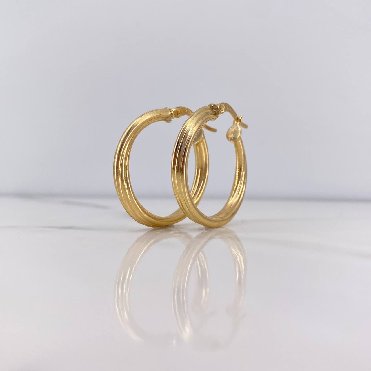 Candongas Lui 2.6gr / 2.7cm / Rayadas Oro Amarillo 18K #