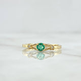 Anillo Solitario Triple Orion 1.95gr / T7 / Esmeralda 20pts Diamantes 5pts Oro Amarillo 18K (Joya)