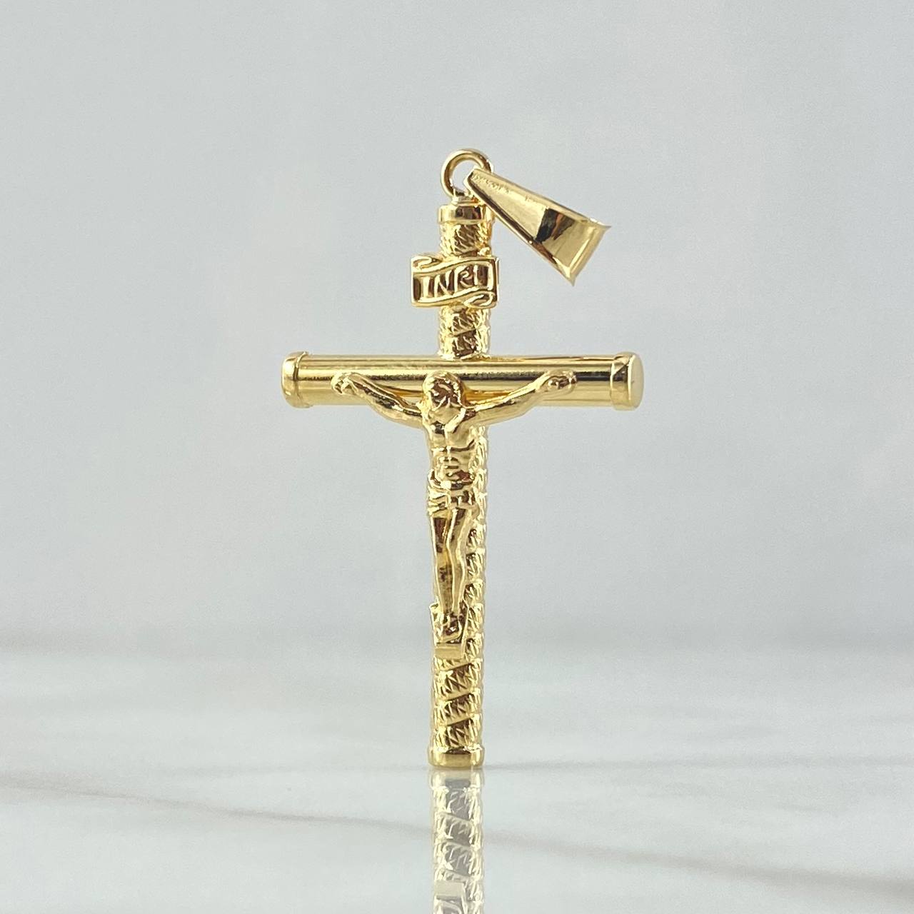 Dije Cruz Cristo 1.7gr / 4.4cm / Bastón Medio Enmallado Oro Amarillo 18K