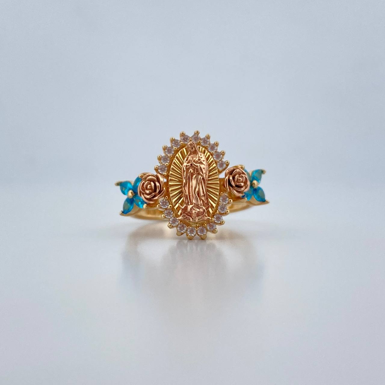 Anillo Virgen Guadalupe 5.85gr / T7 1/2 / Circones Blancos Azules Dos Oros Amarillo Rosa 18K &