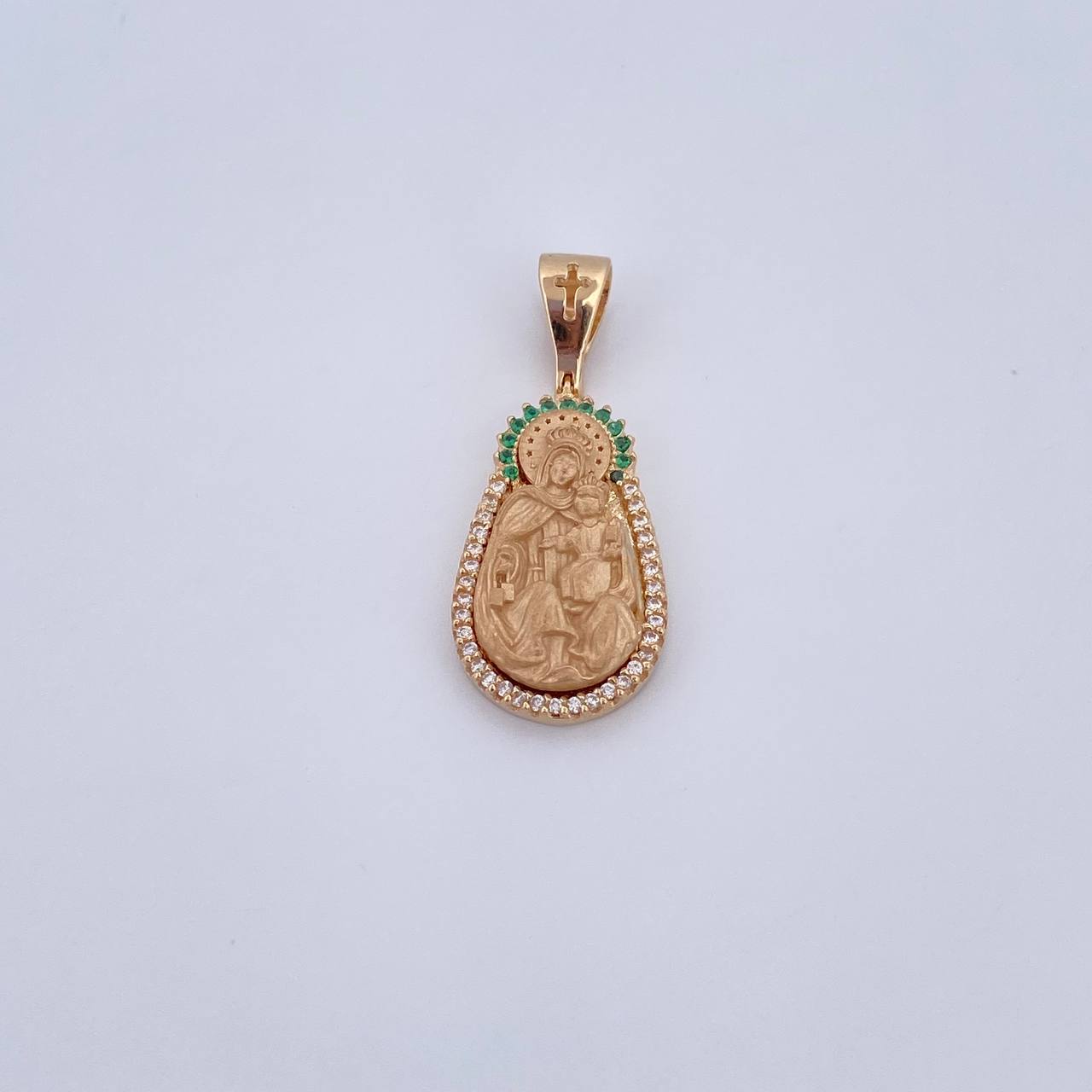 Dije Virgen Del Carmen 5.35gr / 3.2cm / Circones Verdes Blancos Oro Amarillo 18K &