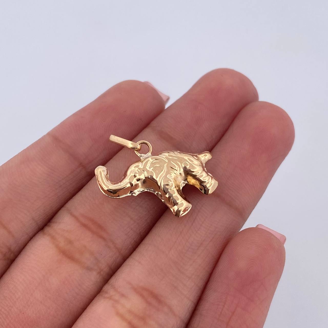 Dije Elefante 0.8gr / 2cm / Troquelado Oro Amarillo 18K &