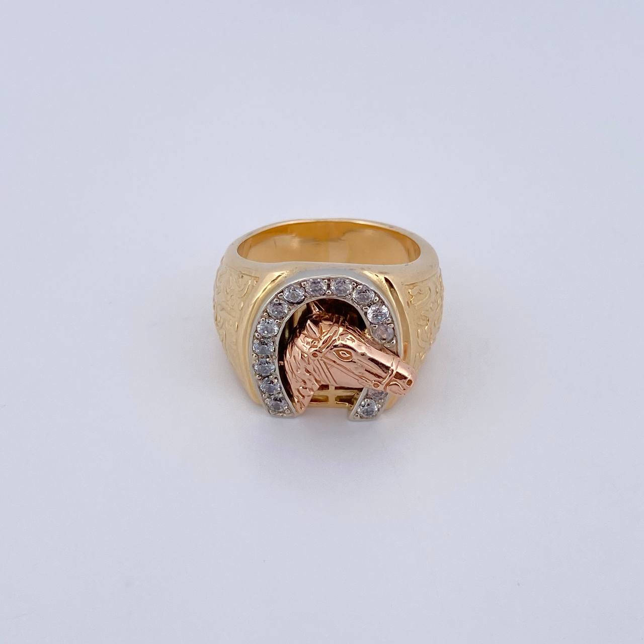 Anillo Caballo Herradura 16.4gr / T9 1/2 / Circones Blancos Tres Oros 18K $