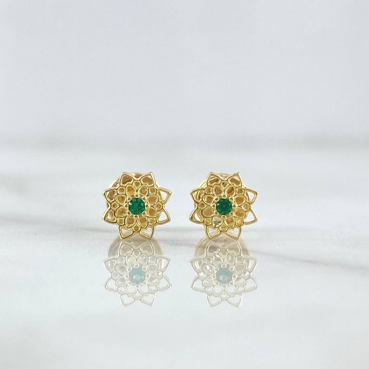 Topos Flor Octagonal Filigrana 0.7gr / 6mm Circon Verde Oro Amarillo 18K