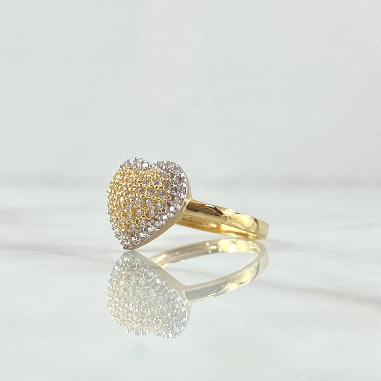 Anillo Corazón Cojín 2.7gr / T7 / Circones Blancos Oro Amarillo 18K