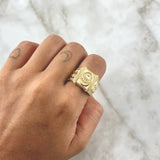 Anillo Sello Corona 7.05gr / T8 1/2 / Marco Trenzado Oro Amarillo 18K