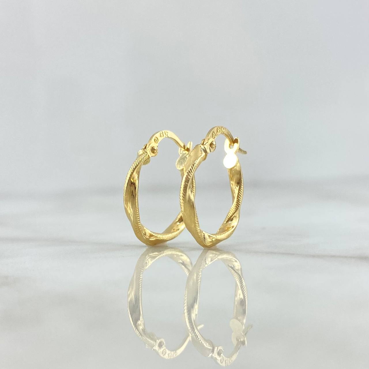 Candongas Deis 1.6gr / 1.6cm / Rayadas Entorchadas Oro Amarillo 18K *