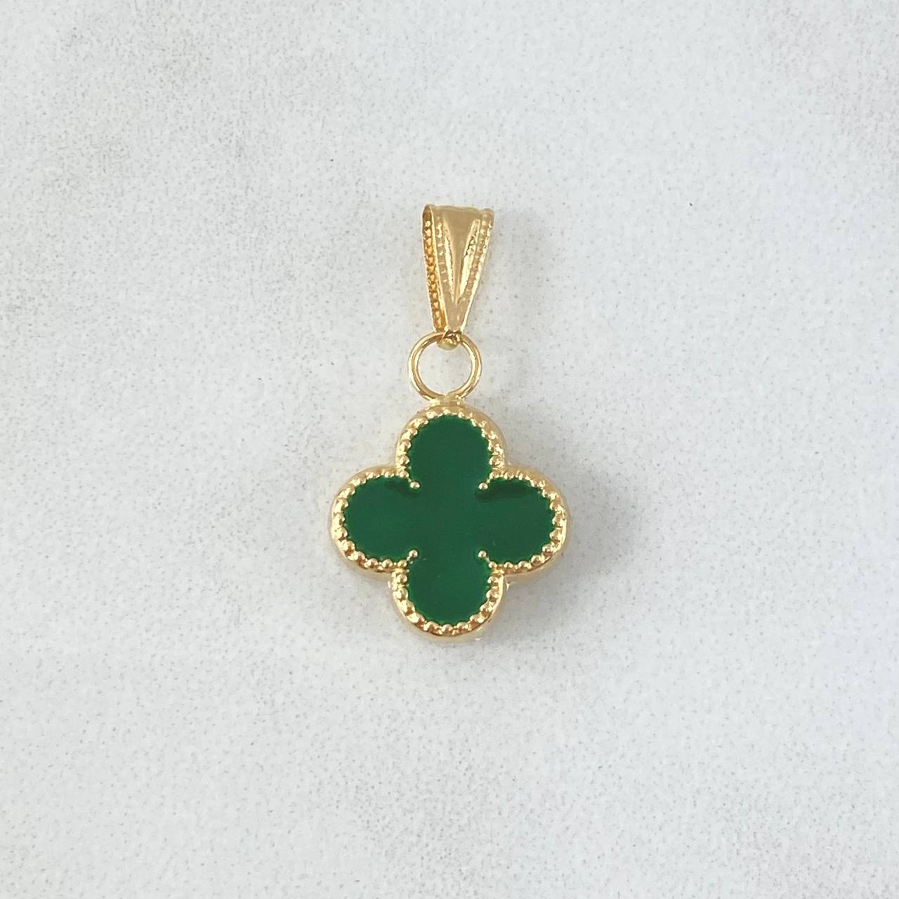 Dije Trébol VCyA 1.1gr / 2.3cm / Resina Verde Cargador Bordeado Oro Amarillo 18K ©