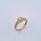 Anillo Halo Cuadrado 2.3gr / T5 / Circones Blancos Oro Amarillo 18K &