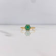 Anillo Flor Driada 1.95gr / T7 / Esmeraldas 32pts Oro Amarillo 18K (Joya) &