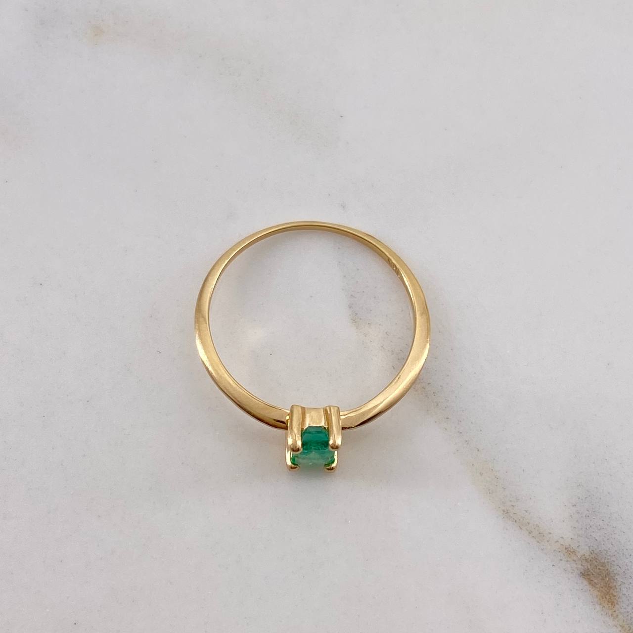 Anillo Solitario Rectangulo 1gr / T5 1/4 / Esmeralda 30pts Oro Amarillo 18K (Joya) &