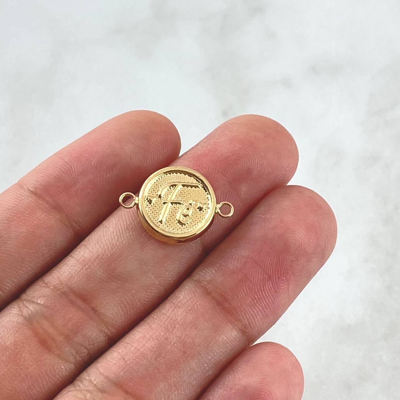 Herraje Fe 0.8gr / 2cm / Circulo Texturizado Oro Amarillo 18K