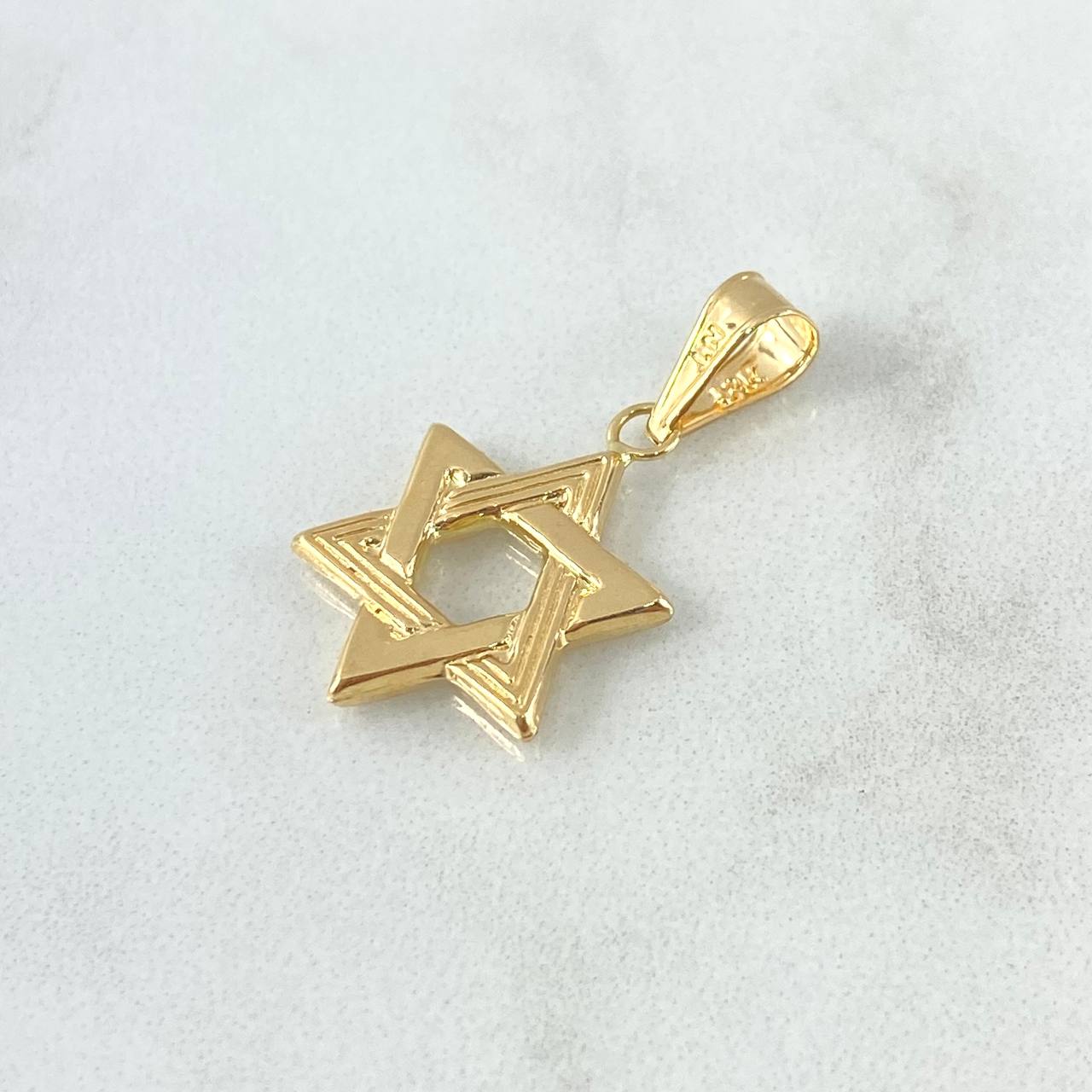 Dije Estrella de David 1.15gr / 2.8cm / Rayada Oro Amarillo 18K