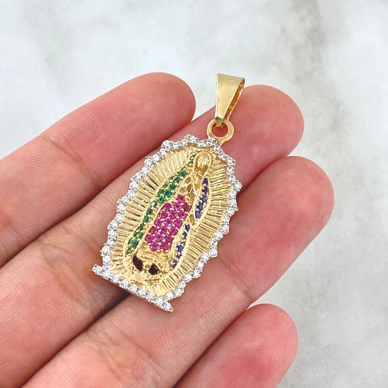 Dije Virgen Guadalupe Silueta 5.8gr / 4cm / Circones Blancos - Verdes - Fucsias - Azules Oro Amarillo 18K