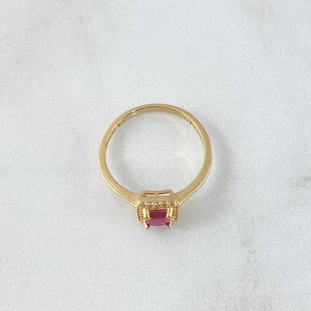 Anillo Solitario Halo Rectangular 2.55gr / T7 / Circones Blancos Fucsia Oro Amarillo 18K ©